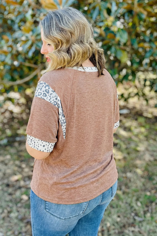 Chestnut Animal Color Block Patchwork Plus Size Tee - Windgat