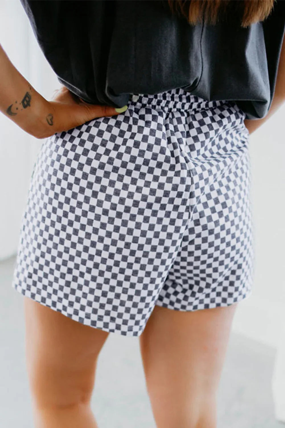 Gray Checkerboard Lace-Up High Waist Plus Size Casual Shorts - Windgat