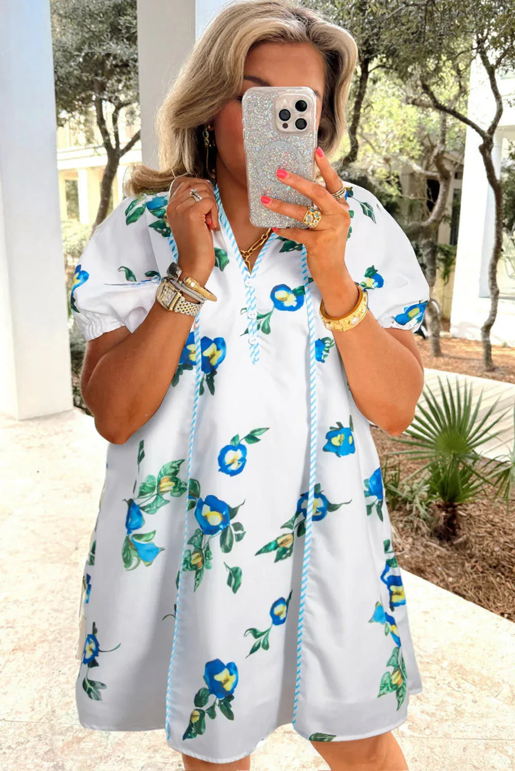 White Plus Size Floral Short Puff Sleeve Contrast Tie V Neck Dress - Windgat