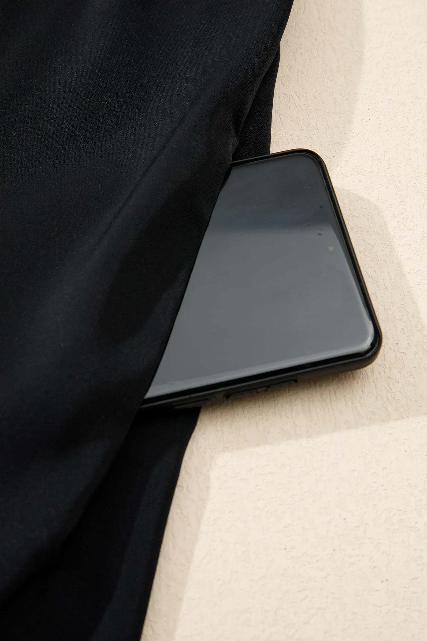 Black Plus Size Leopard Patchwork V Neck 3/4 Sleeve Ruffle Hem Mini Dress - Windgat