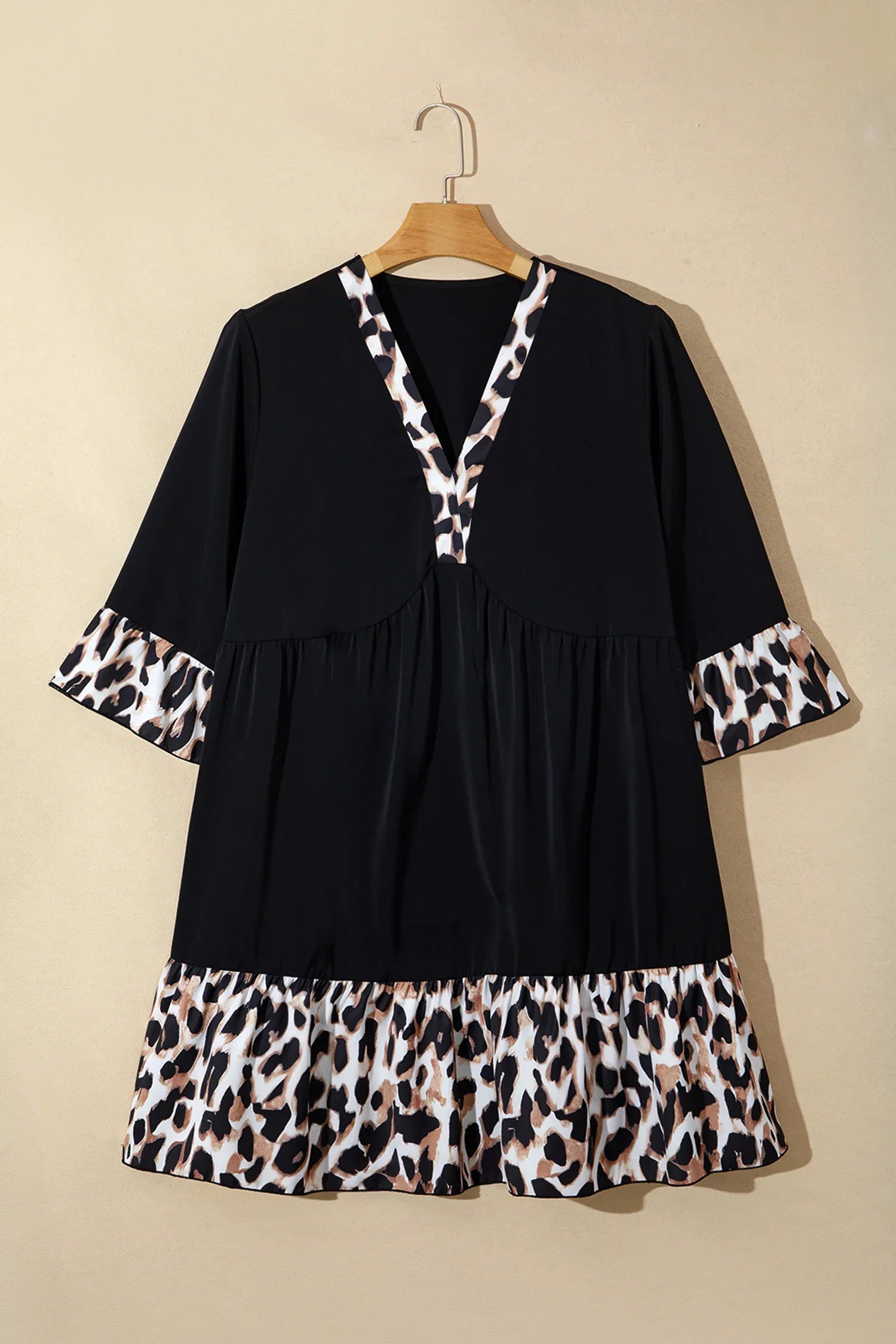 Black Plus Size Leopard Patchwork V Neck 3/4 Sleeve Ruffle Hem Mini Dress - Windgat