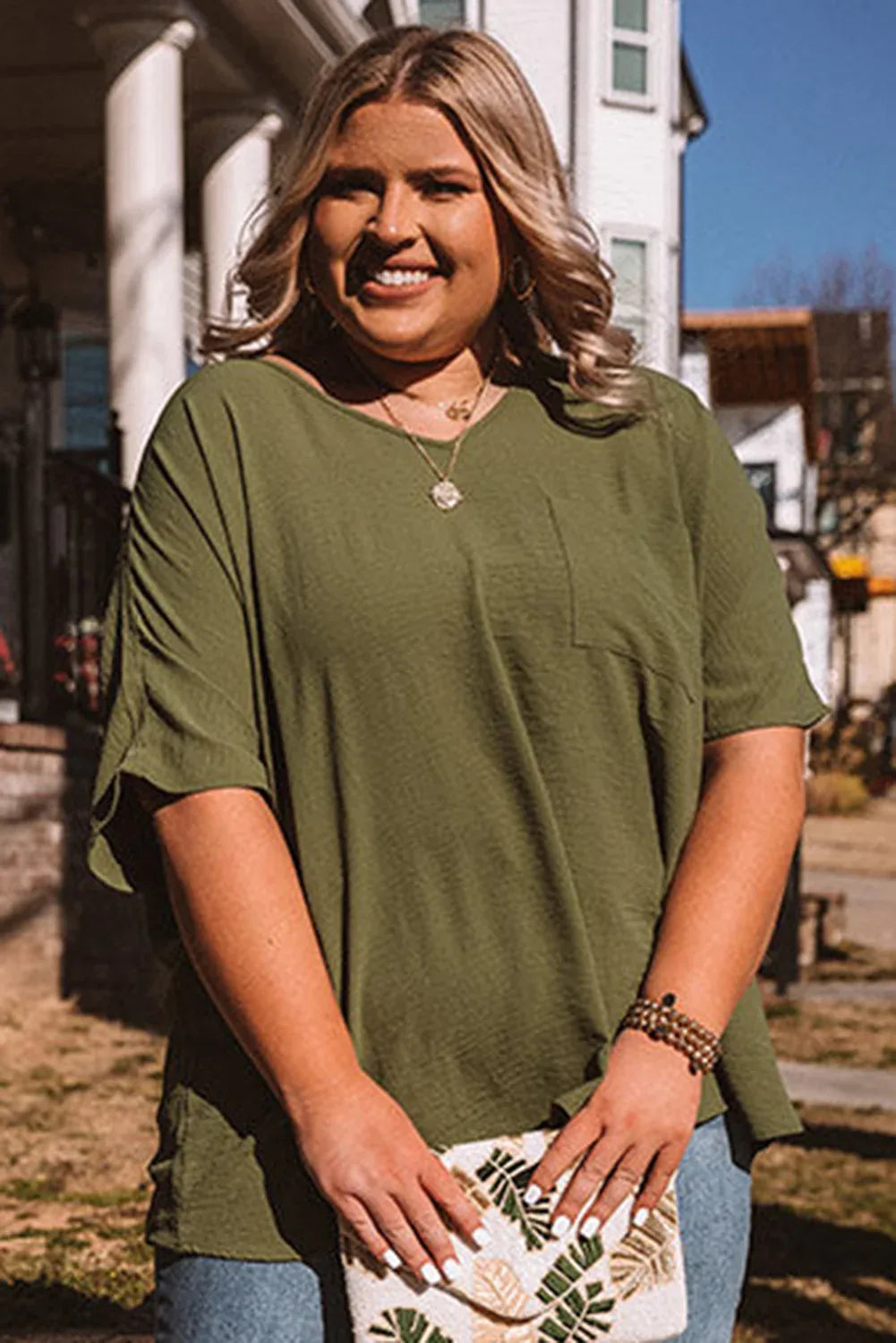 Four Leaf Clover Textured Half Sleeve V Neck Plus Size T Shirt with Chest Pocket - Windgat