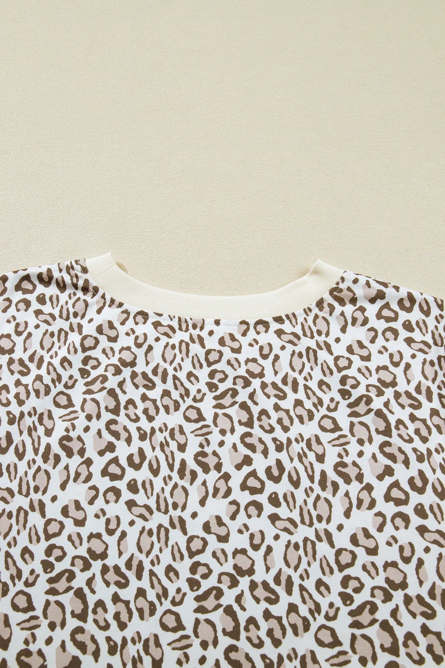 White Plus Size Leopard Print Round Neck T Shirt - Windgat