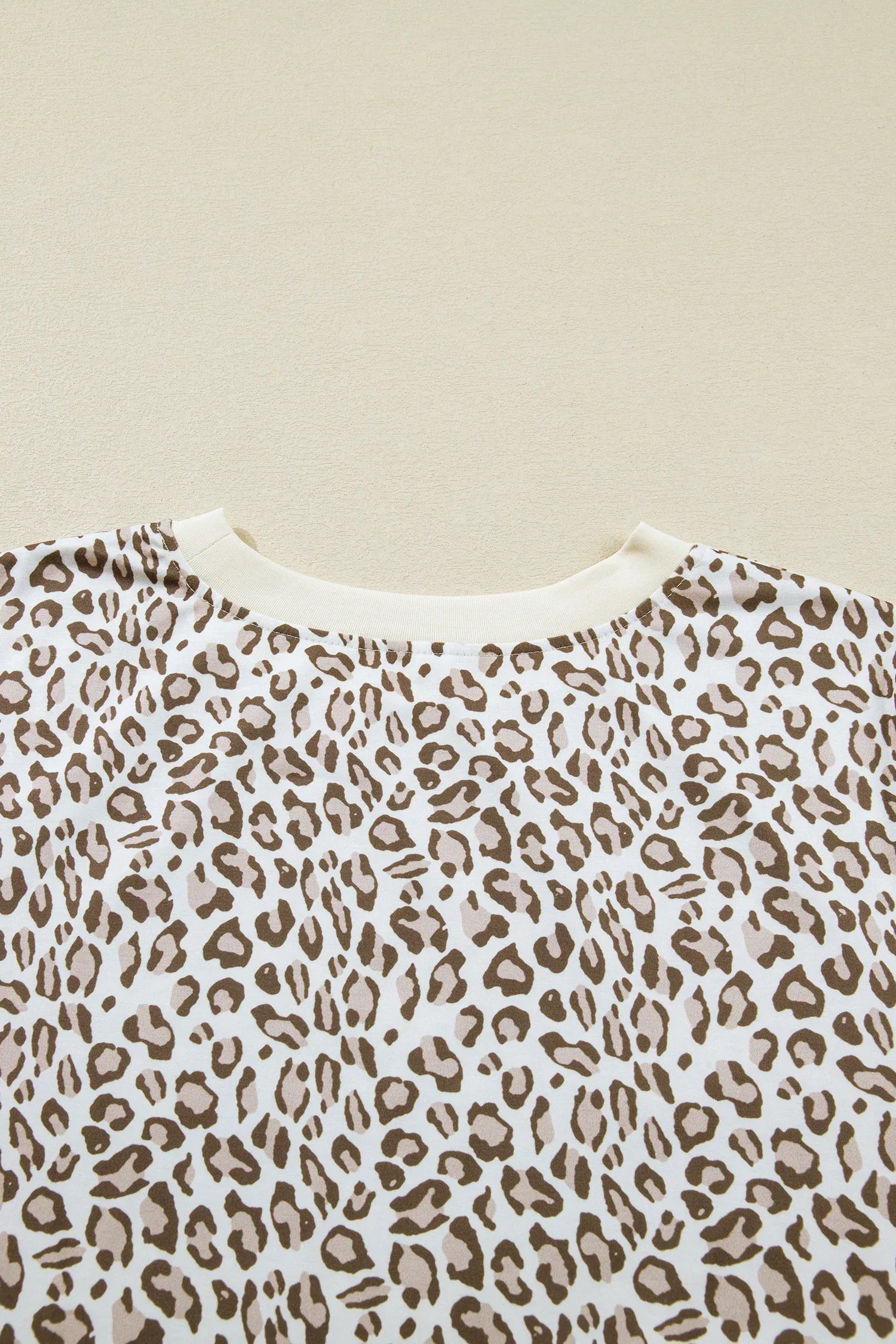 White Plus Size Leopard Print Round Neck T Shirt - Windgat