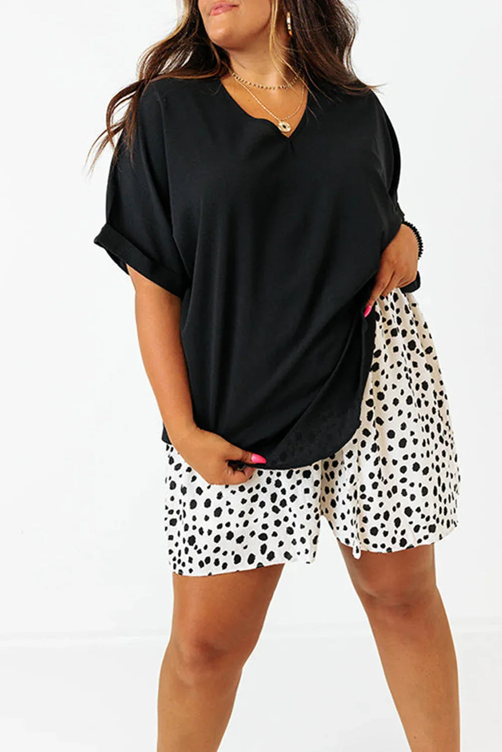 Green Seamed Back High Low Hem V Neck Cuffed Sleeve Plus Size Tee - Windgat