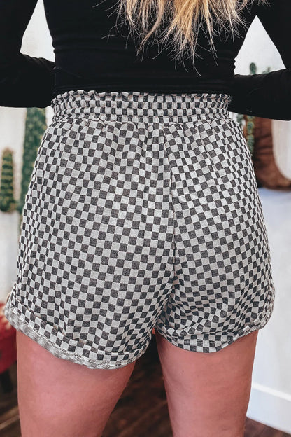 Gray Checkerboard Print Drawstring Elastic Waist Pocketed Shorts - Windgat