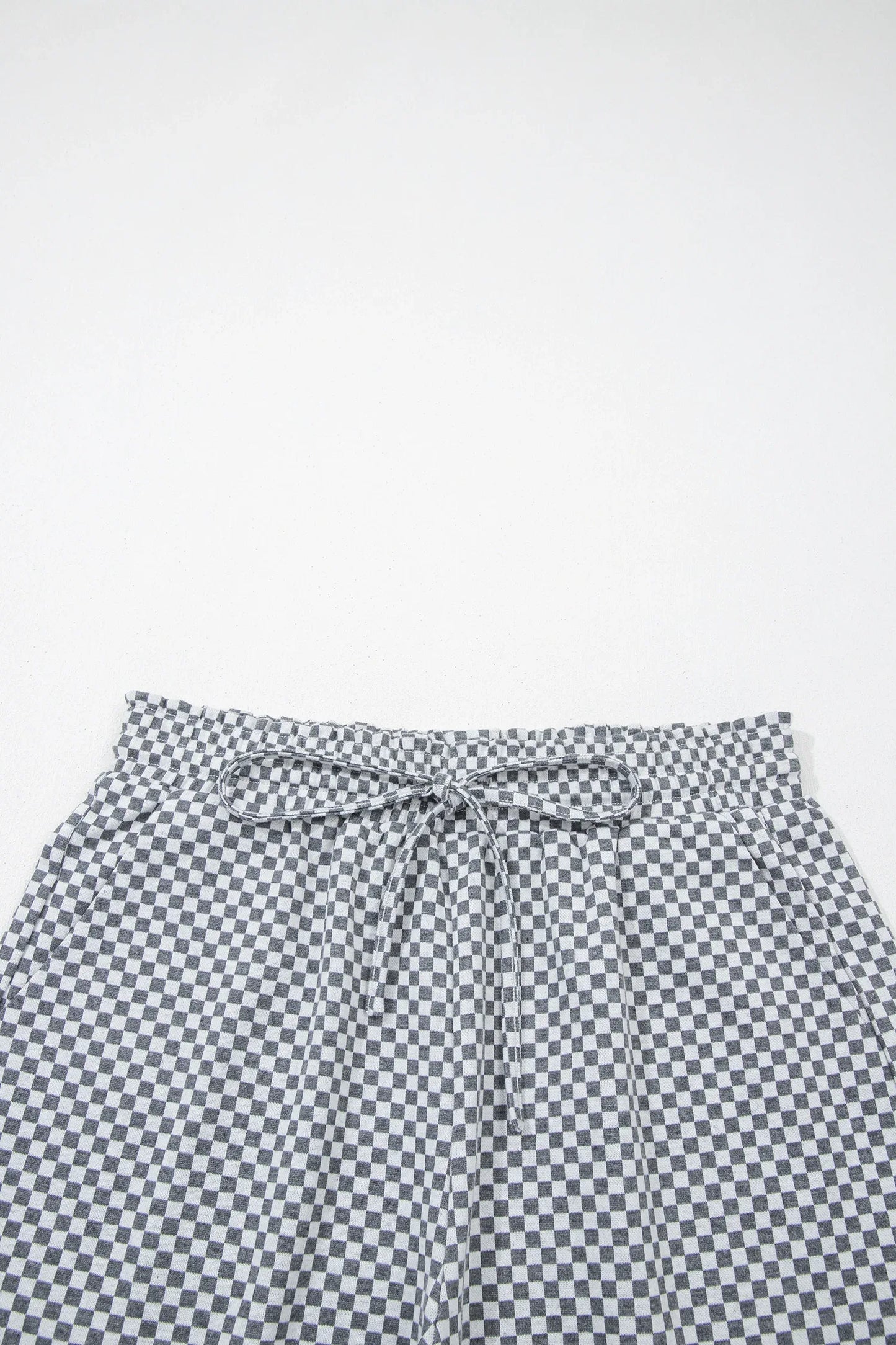 Gray Checkerboard Print Drawstring Elastic Waist Pocketed Shorts - Windgat