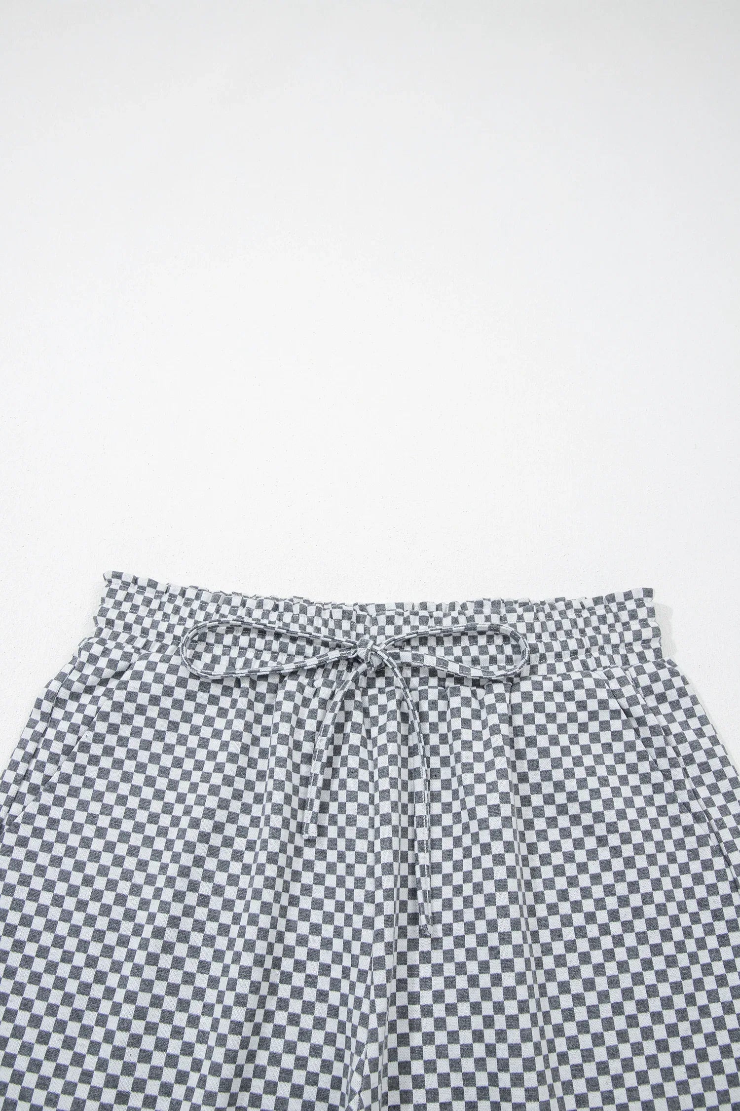 Gray Checkerboard Print Drawstring Elastic Waist Pocketed Shorts - Windgat