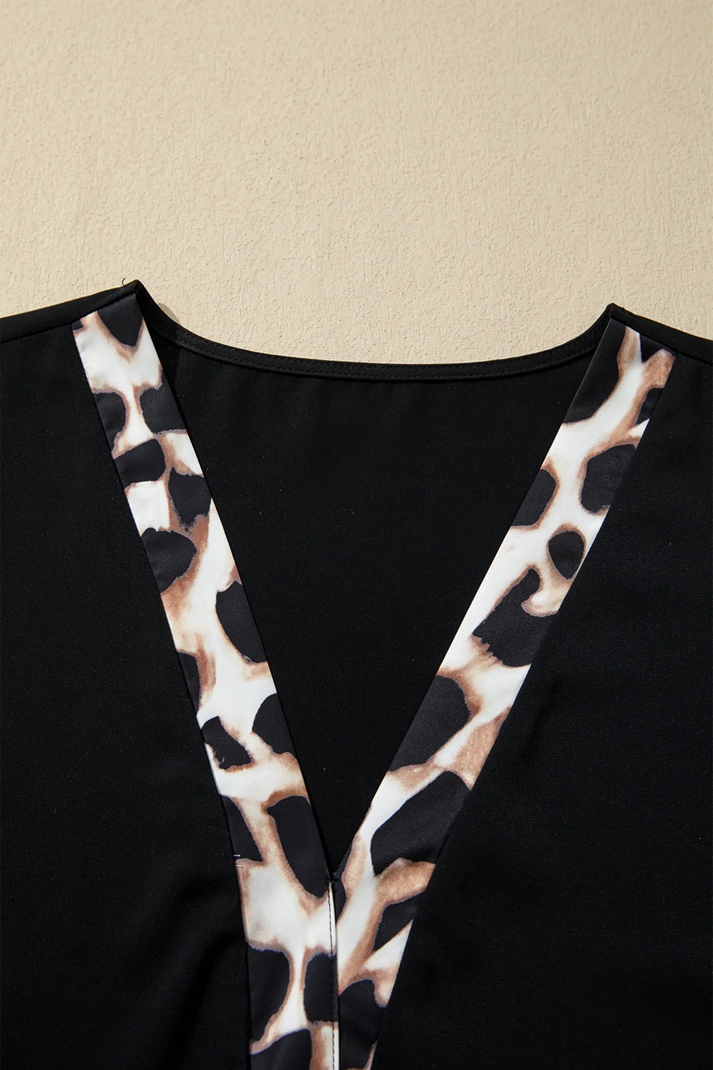 Black Plus Size Leopard Patchwork V Neck 3/4 Sleeve Ruffle Hem Mini Dress - Windgat