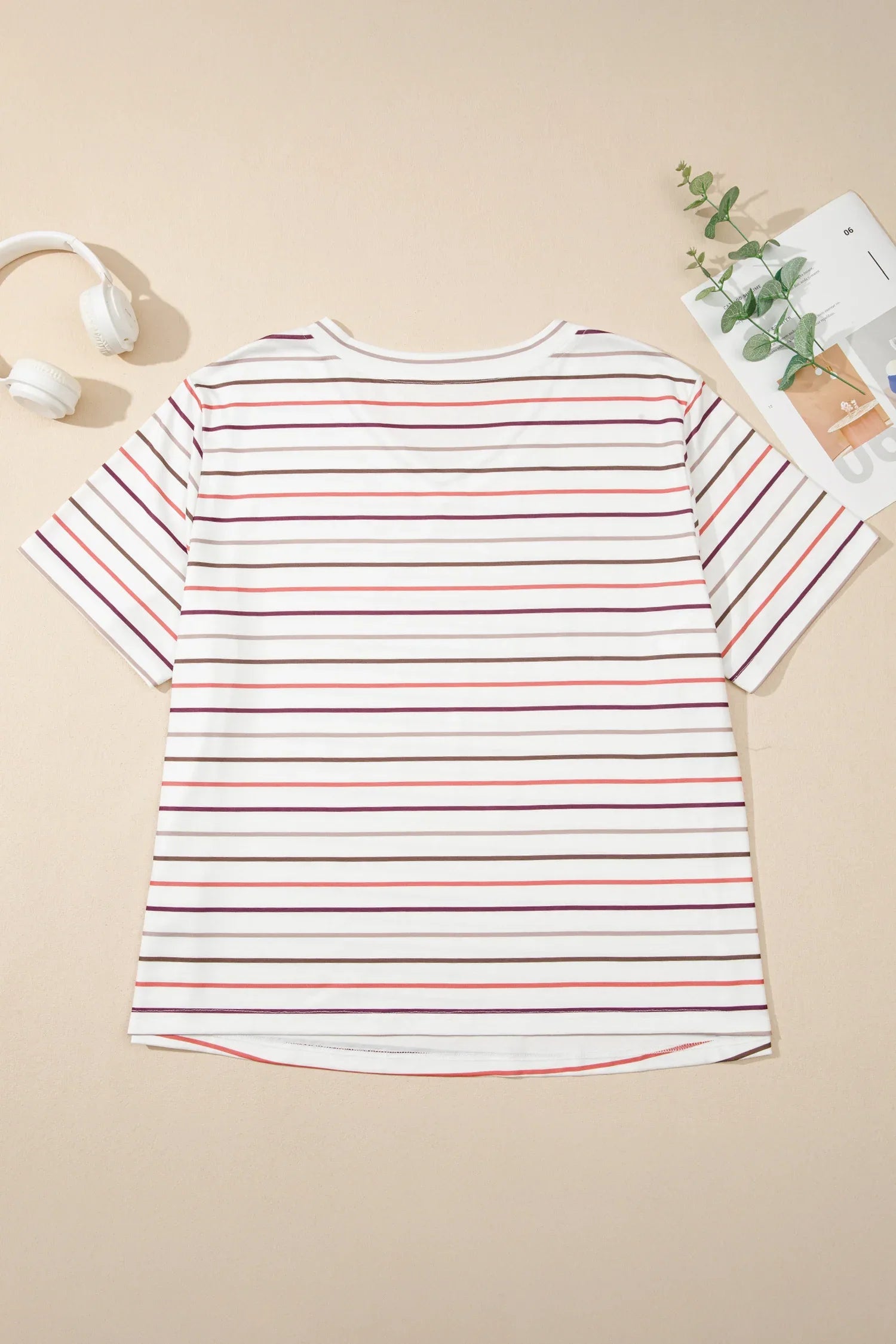White Stripe V Neck Casual Plus Size Tee - Windgat