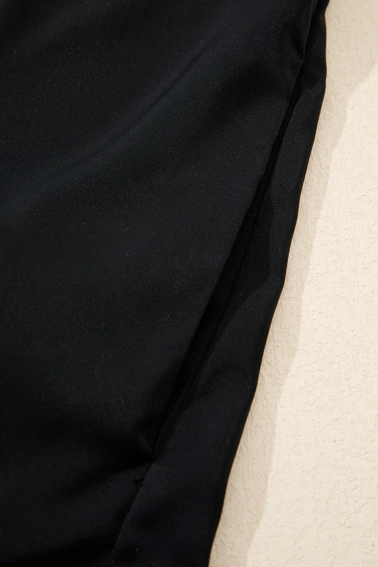 Black Plus Size Leopard Patchwork V Neck 3/4 Sleeve Ruffle Hem Mini Dress - Windgat